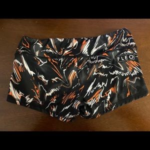 FLEO Shorts